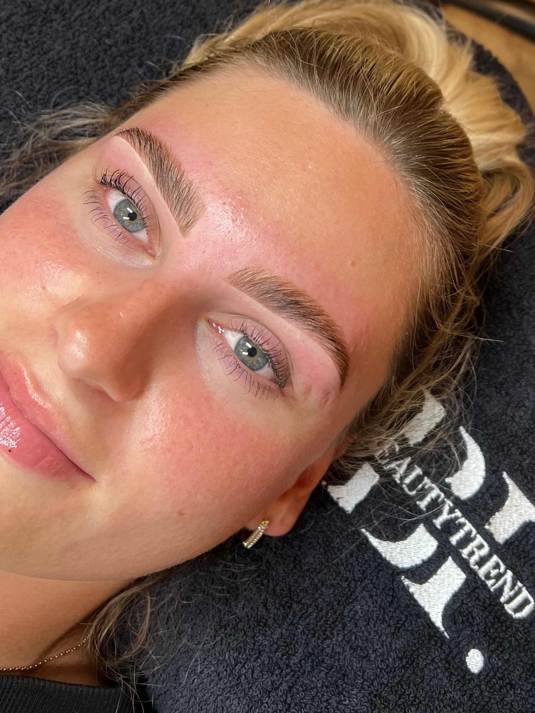 BROWLIFT wenkbrauwlift MAARSSEN UTRECHT WENKBRAUWLIFT BROW LAMINATION DE MEERN